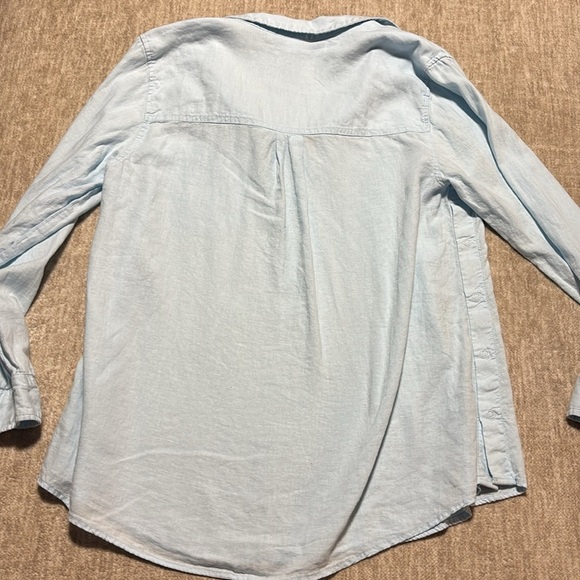 XL Maternity Top Linen Isabel by Ingrid &Isabel Baby blue snap sides long sleeve - Picture 5 of 5